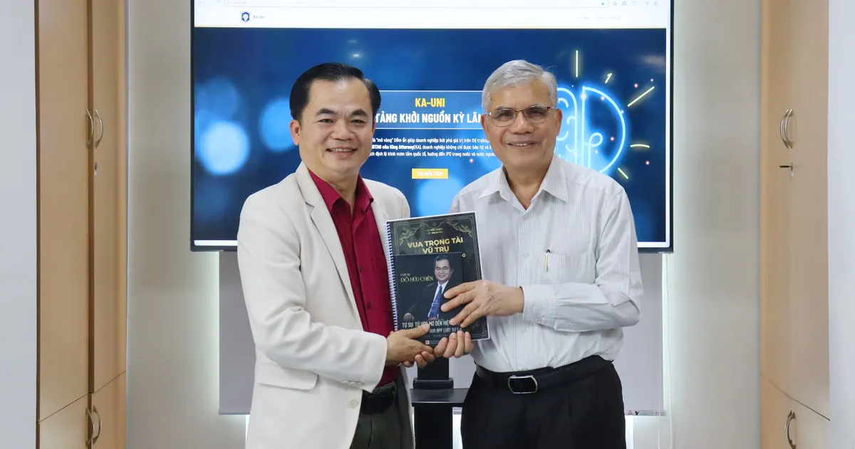 KA hân hạnh đón tiếp PGS.TS. Nguyễn Xuân Tế – Tổng Biên tập Tạp chí Khoa học Đại học Văn Lang