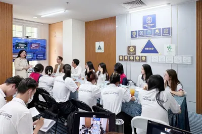 Sinh viên Khoa Luật Trường Đại học Hùng Vương TP. Hồ Chí Minh tham quan & học hỏi thực tiễn tại King Attorney
