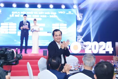 King Attorney đồng hành cùng VCCI tại lễ bế giảng chương trình CEO 4.0 - Khóa 2/2024