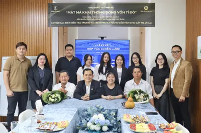 Lễ ký kết hợp tác giữa Công ty CP King Attorney và các đối tác chiến lược: ông Lương Hữu Phước và ông Trương Hoàng Chiến