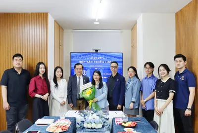 KING ATTORNEY KÝ KẾT MOU VỚI ThS.NCS.GV. NGUYỄN THỊ HOÀNG OANH