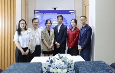 King Attorney gặp mặt, làm việc với Luật sư Điều hành của Công ty Luật TNHH Apolat Legal