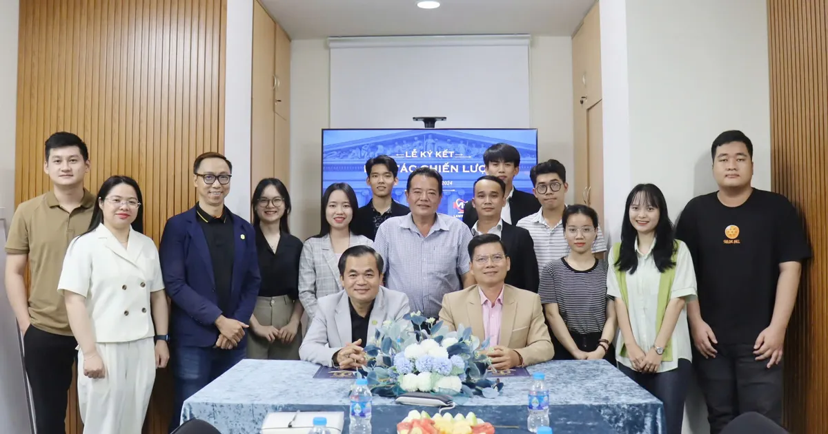 Lễ ký kết hợp tác giữa Công ty CP King Attorney và Công ty Luật TNHH Quang Minh Tuệ