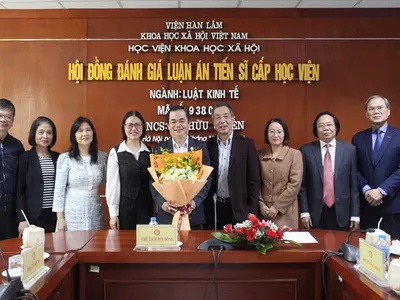 ÔNG JD. MARTIN DO (ĐỖ HỮU CHIẾN) CHINH PHỤC BẰNG TIẾN SĨ THỨ HAI TẠI VIỆT NAM – MỘT CỘT MỐC MỚI TRONG HÀNH TRÌNH “CHUNG SỨC CHO ĐẤT MẸ VĨ ĐẠI”