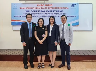 Doanh nhân Đỗ Hữu Chiến (JD. Martin Do) - Tổng giám đốc Công ty CP King Attorney tham gia trả lời phỏng vấn chương trình đào tạo ngành Luật Kinh tế Chất lượng cao Đại học Mở TP. Hồ Chí Minh