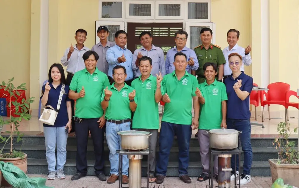 Công ty CP King Attorney và Công ty CP Novita Group tổ chức buổi thực nghiệm và bàn giao Lò không khói cho UBND Huyện Long Hồ, tỉnh Vĩnh Long